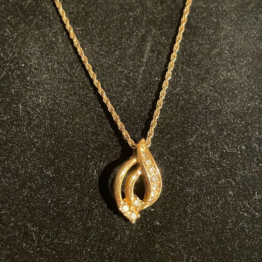 DIOR Modern Gold Abstract Pendant Necklace
